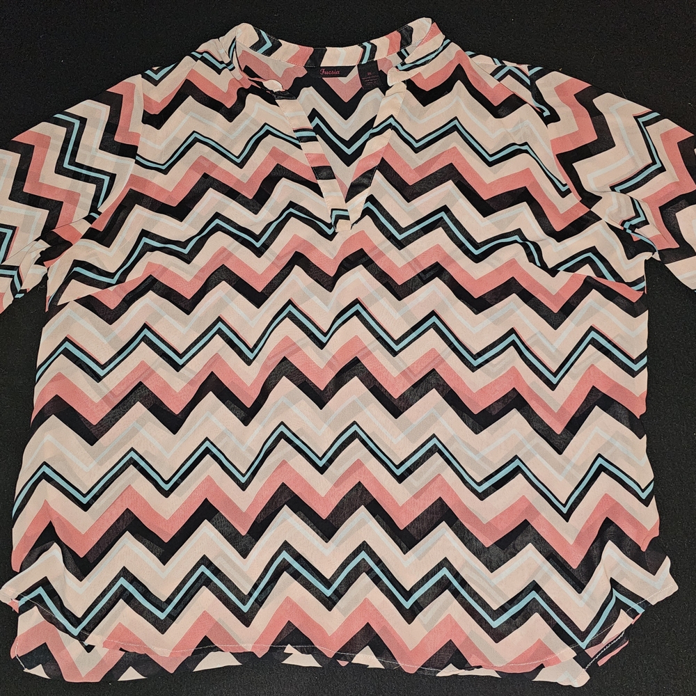 Chevron Pattern Kids Shirt - Pink, Black, White